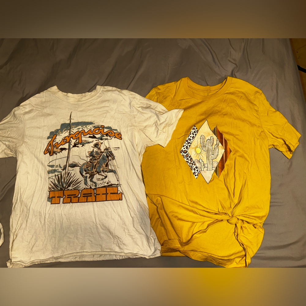 Wrangler White and Yellow Short Sleeve Tees Shirt Lot